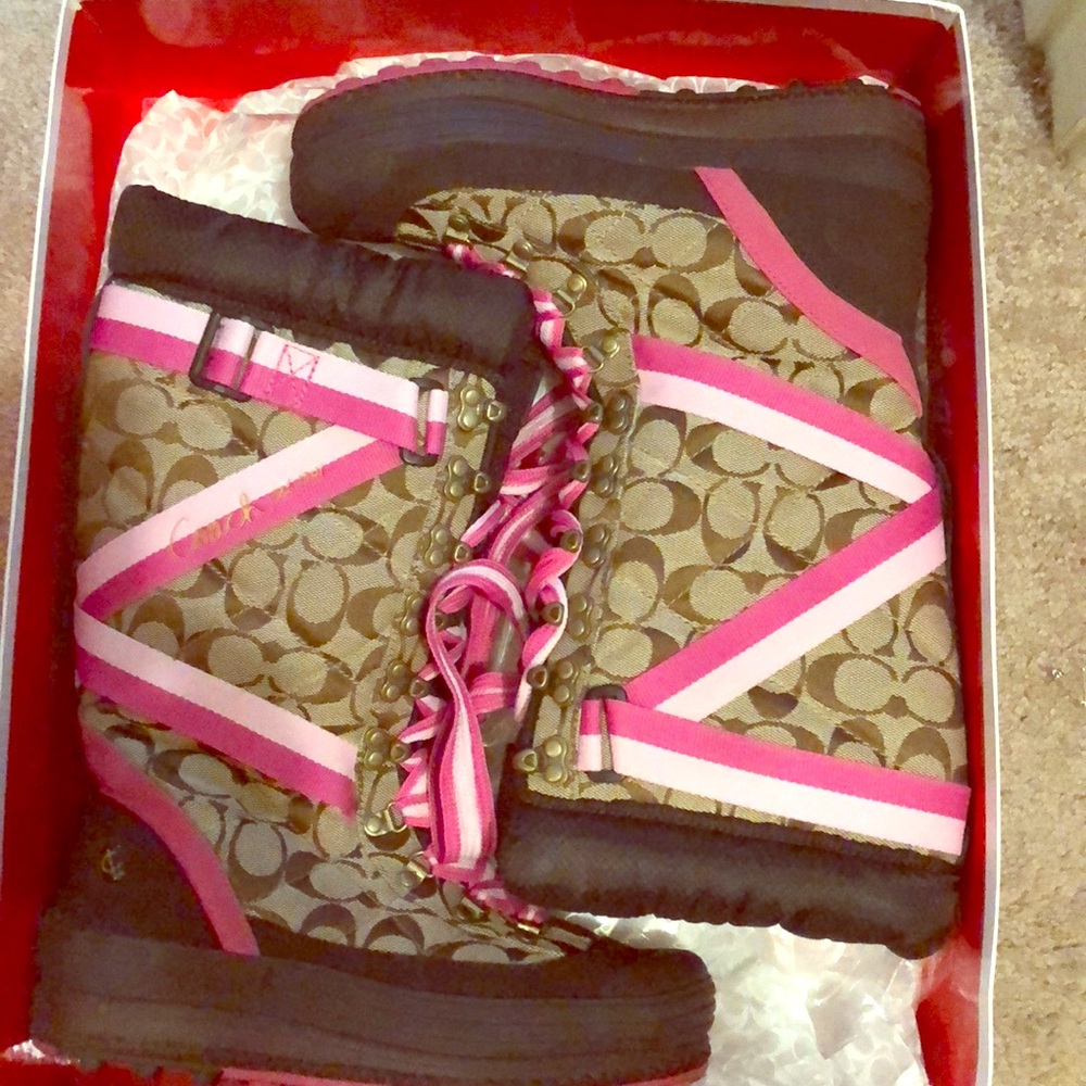 Coach boots